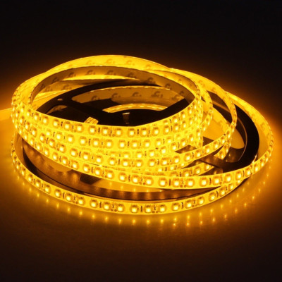 Rollo de tira LED 12V 14,4W/m encendido para iluminación de terrazas y jardines