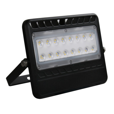 Óptica de Precisión: Lente clara para una distribución uniforme de la luz